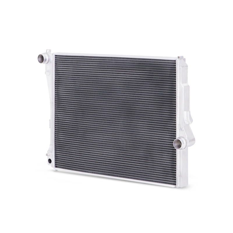 Mishimoto 99-06 BMW 323i/323i/328i/330i w/ Auto Transmission Performance Aluminum Radiator Radiators Mishimoto