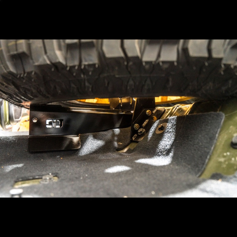 Skyjacker 07-18 Jeep Wrangler JK Spare Tire Carrier Kit W/ Adjustable Brackets Brackets Skyjacker