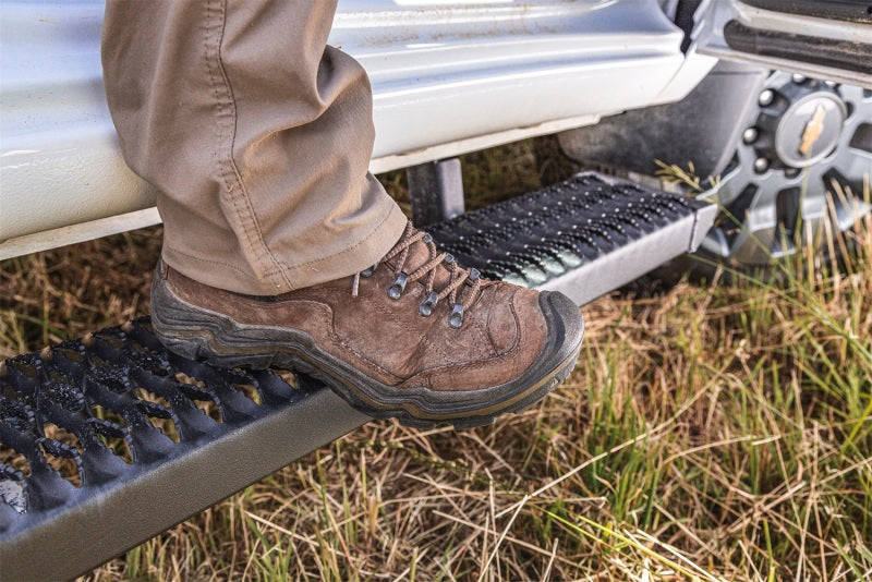 N-Fab Growler Fleet 2019 Chevy/GMC 1500 Crew Cab - Cab Length - Tex. Black - 7in Running Boards N-Fab