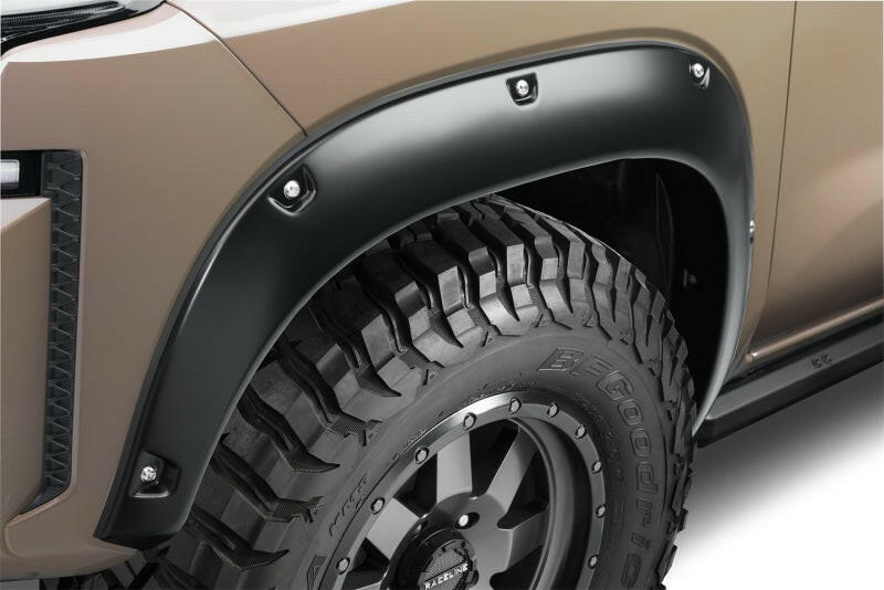 Bushwacker 22-24 Nissan Frontier Pocket Style Fender Flares 4pc - Black Fender Flares Bushwacker