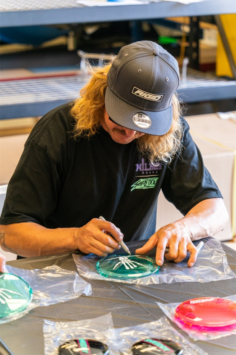 Rigid Industries x SHREDDY 360-Series 4in Lights w/Wt Bcklght (2) + 6 Covers (2 Pink/2 Teal/2 Blk) Light Bars & Cubes Rigid Industries