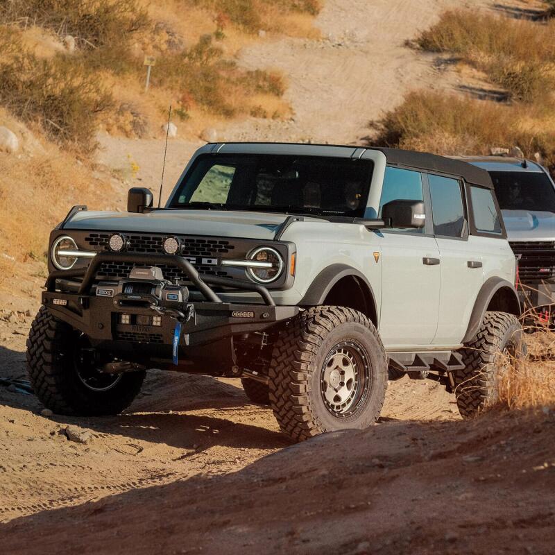 Westin 21-23 Bronco (Excl. Sport) XTS Round Bull Bar - Tex. Blk Bull Bars Westin