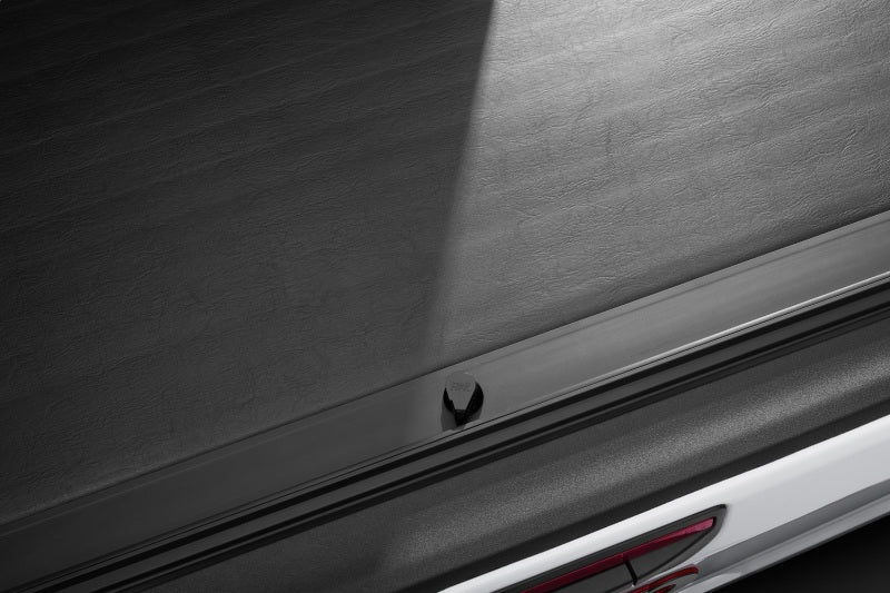 Rugged Ridge 20-22 Jeep Gladiator w/o Trail Rail Sys Armis Tonneau Cover w/Max Track - Tex. Blk Tonneau Covers - Hard Fold Rugged Ridge