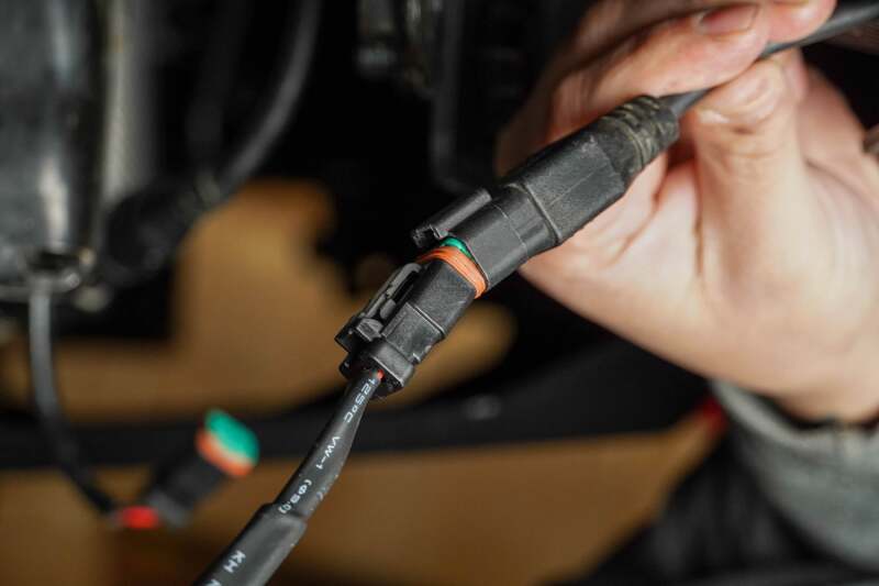 DV8 Offroad Universal 4-Way 1-DTP to 4-DTP Plug Harness - 15ft Wiring Harnesses DV8 Offroad