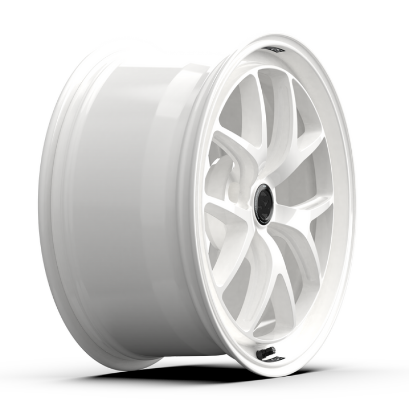 fifteen52 Sector RSR 19x9.5 5x114.3 38mm ET 73.1mm Center Bore Rally White Wheels - Cast fifteen52