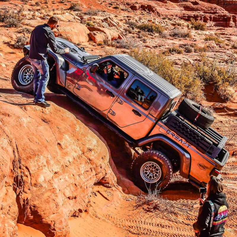 Superwinch Recovery Traction Boards - Black - Pair Tow Straps Superwinch