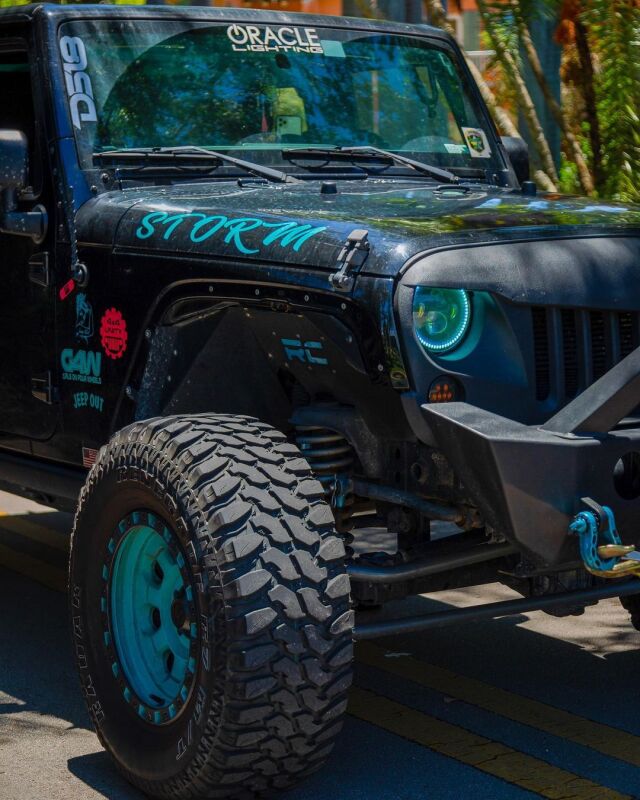 Oracle 7in High Powered LED Headlights - Black Bezel - ColorSHIFT - BC1 Headlights ORACLE Lighting