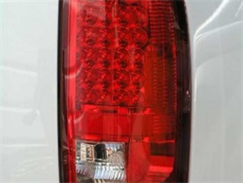 Spyder Dodge Ram 02-06 1500/Ram 2500/3500 03-06 LED Tail Light Red Clear ALT-YD-DRAM02-LED-RC Tail Lights SPYDER