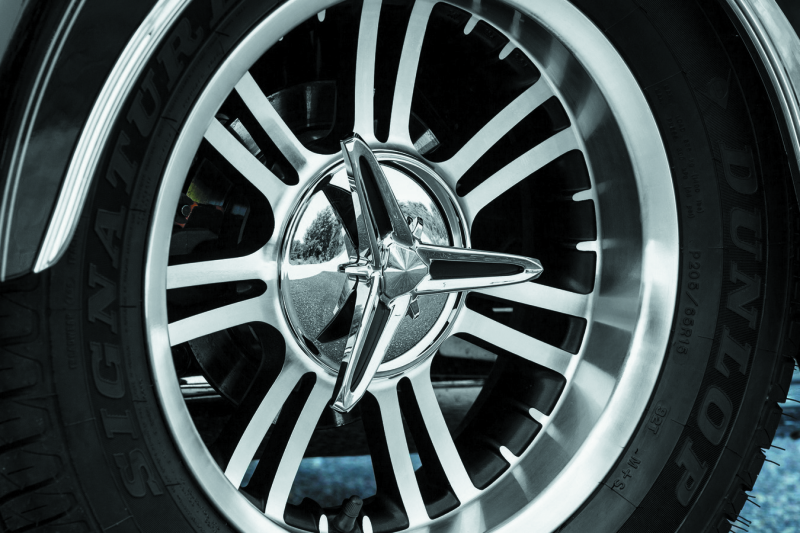 Kuryakyn Knock-Off Center Caps For Trikes Chrome Wheel Accessories Kuryakyn