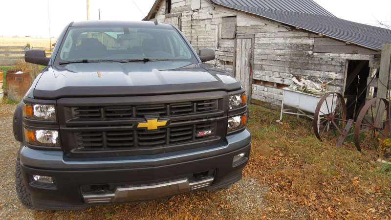 EGR 16+ Chev Silverado LD Superguard Hood Shield - Matte Body Side Moldings EGR