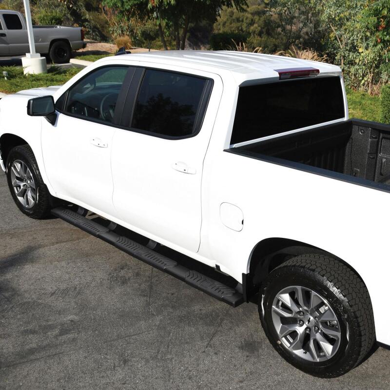 Westin 2019 Chevrolet Silverado/Sierra 1500 Crew Cab (5.5ft) R5 Modular Nerf Step Bars - Black Nerf Bars Westin