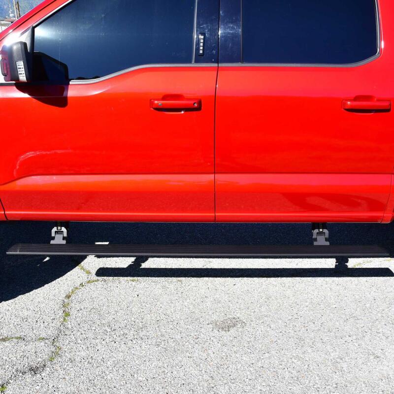 Westin 15-25 Ford F-150 SuperCrew / 17-25 F-250/350 CrewCab Pro-e Running Boards - Tex. Blk Running Boards Westin