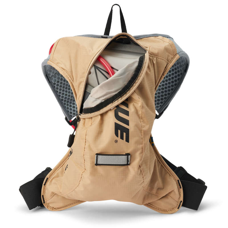 USWE Vertical 4 Hydration Pack 4L - Sandstorm Bags - Hydration Packs USWE