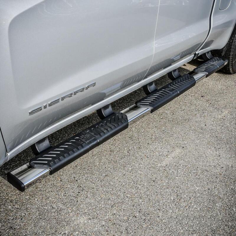 Westin 2019 Chevrolet Silverado/Sierra 1500 Crew Cab (5.5ft) R5 Modular Nerf Step Bars - SS Nerf Bars Westin