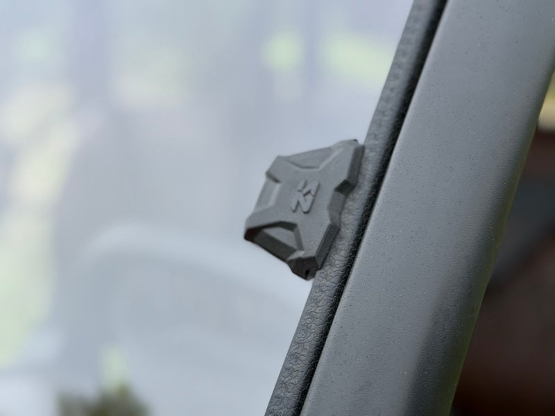 Seizmik 25+ CFMoto U10/10 XL Pro Toolless Windshield - UV Windshields Seizmik