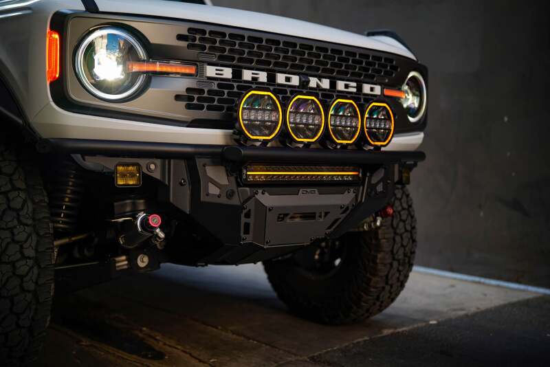 DV8 Offroad Elite Series 20in Dual Row Light Bar w/ Accent Light Light Bars & Cubes DV8 Offroad