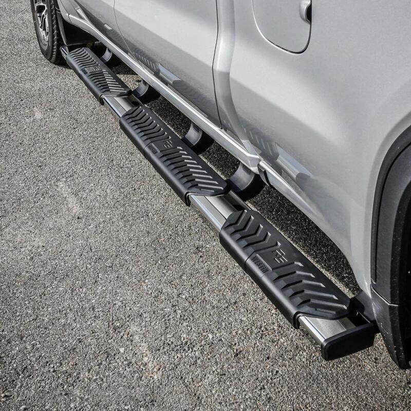 Westin 2019 Chevrolet Silverado/Sierra 1500 Crew Cab (5.5ft) R5 Modular Nerf Step Bars - SS Nerf Bars Westin